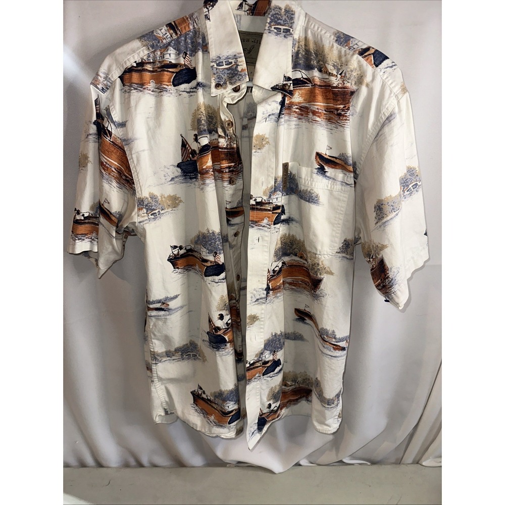 North River mahogany motorboat US flag button-front Hawaiian shirt Medium